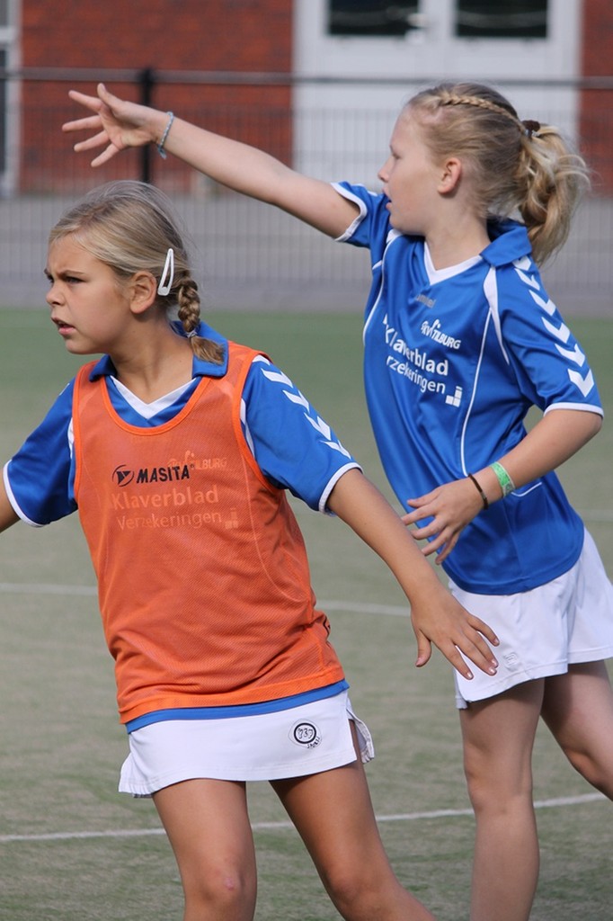 KVT E2 tegen DSC 014.jpg